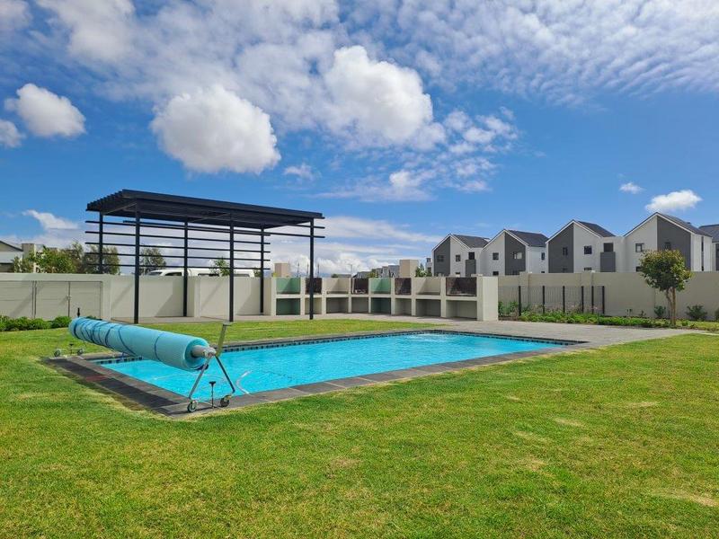 2 Bedroom Property for Sale in Burgundy Estate Western Cape